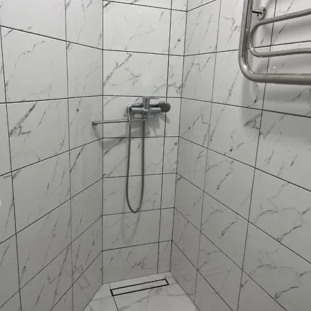 центр 2 кімнатна провулок маяковського,8 * Odesa