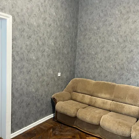 центр 2 кімнатна провулок маяковського,8 * Odessa
